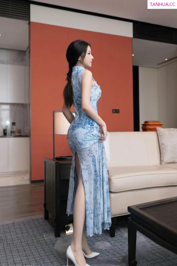 鱼子酱fish  [XiuRen]高清写真图 2025.12.19 No.11133 鱼子酱Fish 蕾丝内衣第15张图片